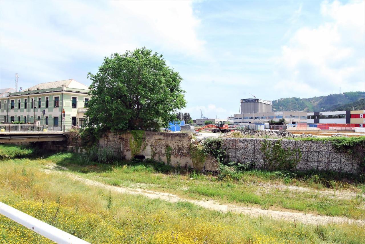 Costa Del Molo - Casa E Lavoro Apartamento Vado Ligure Exterior foto